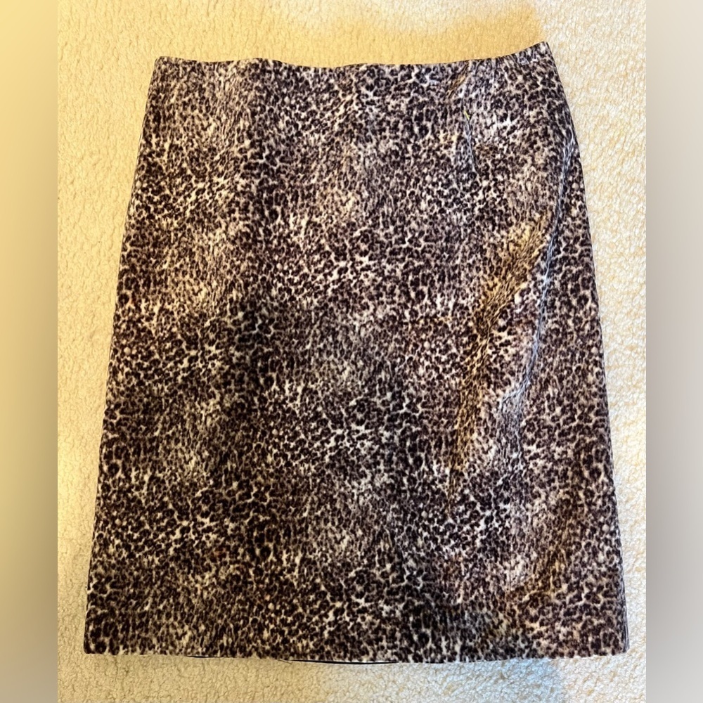 Talbots leopard print Lined skirt size 4
